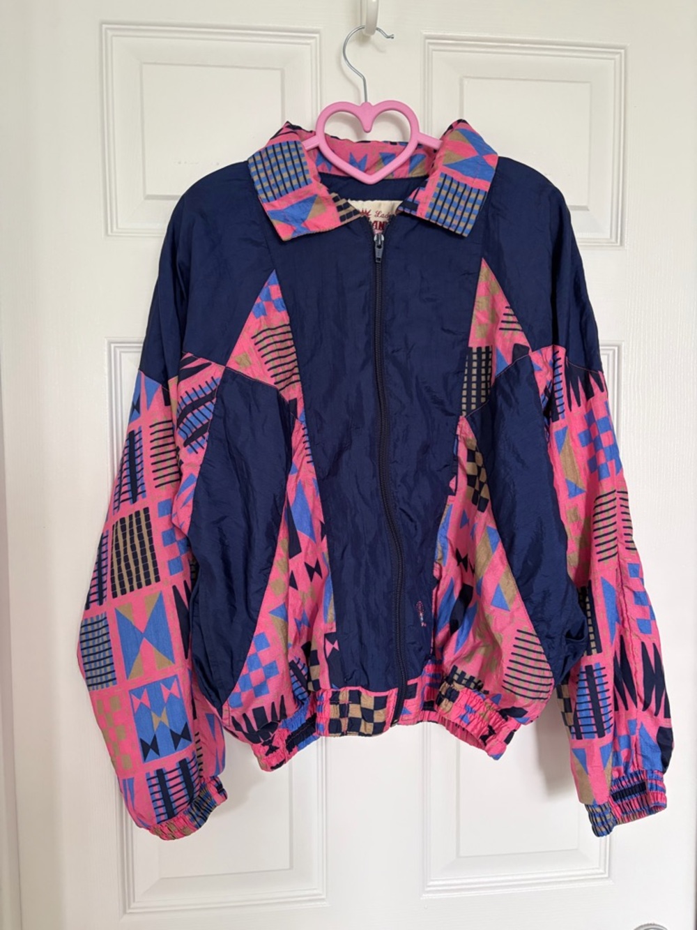 Vintage Women's Navy & Pink Patterned Windbreaker Jacket